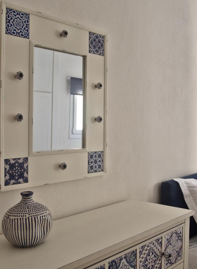 Apartment The Bluehouse - Spacious Floor Flat With Parking, By Mon Repos *